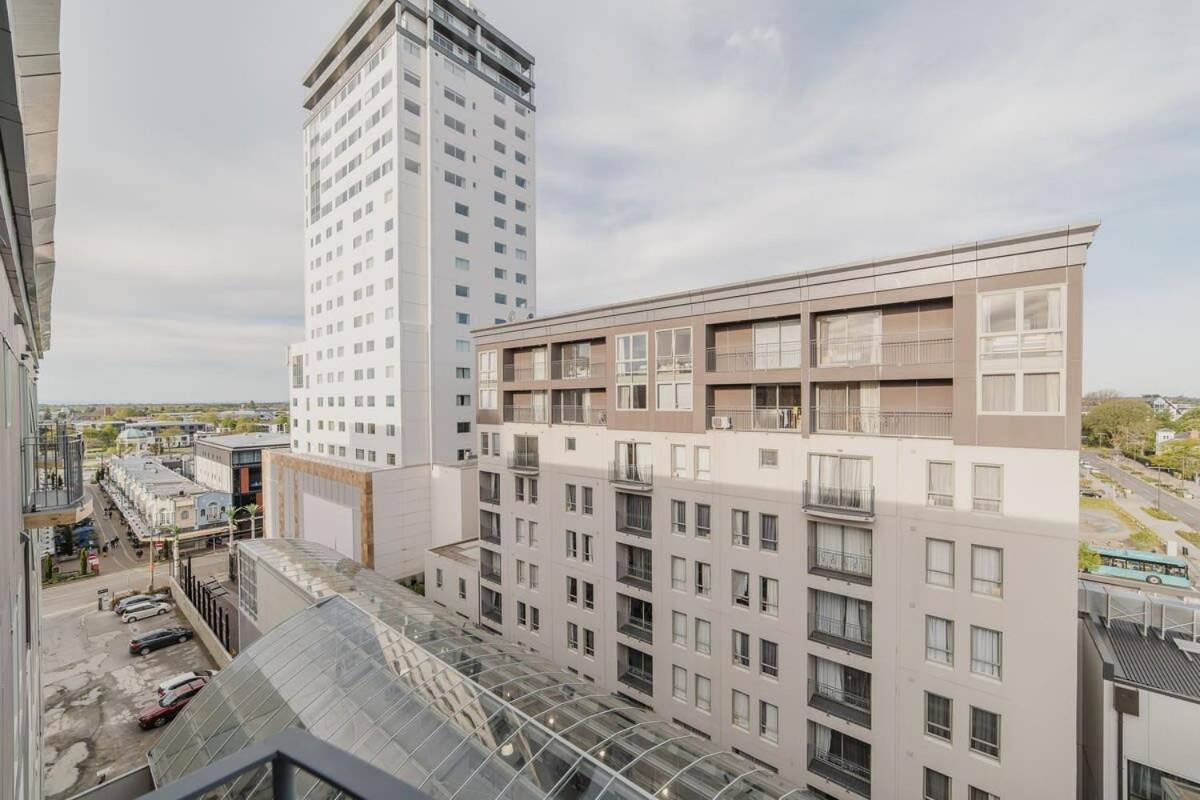Penthouse Perfection - 2Br Elegance On Worcester St Christchurch Bagian luar foto