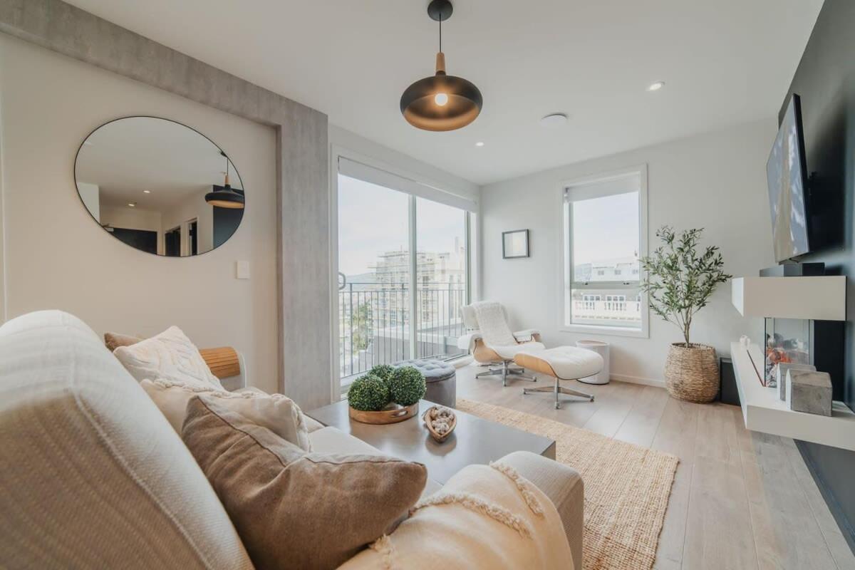 Penthouse Perfection - 2Br Elegance On Worcester St Christchurch Bagian luar foto